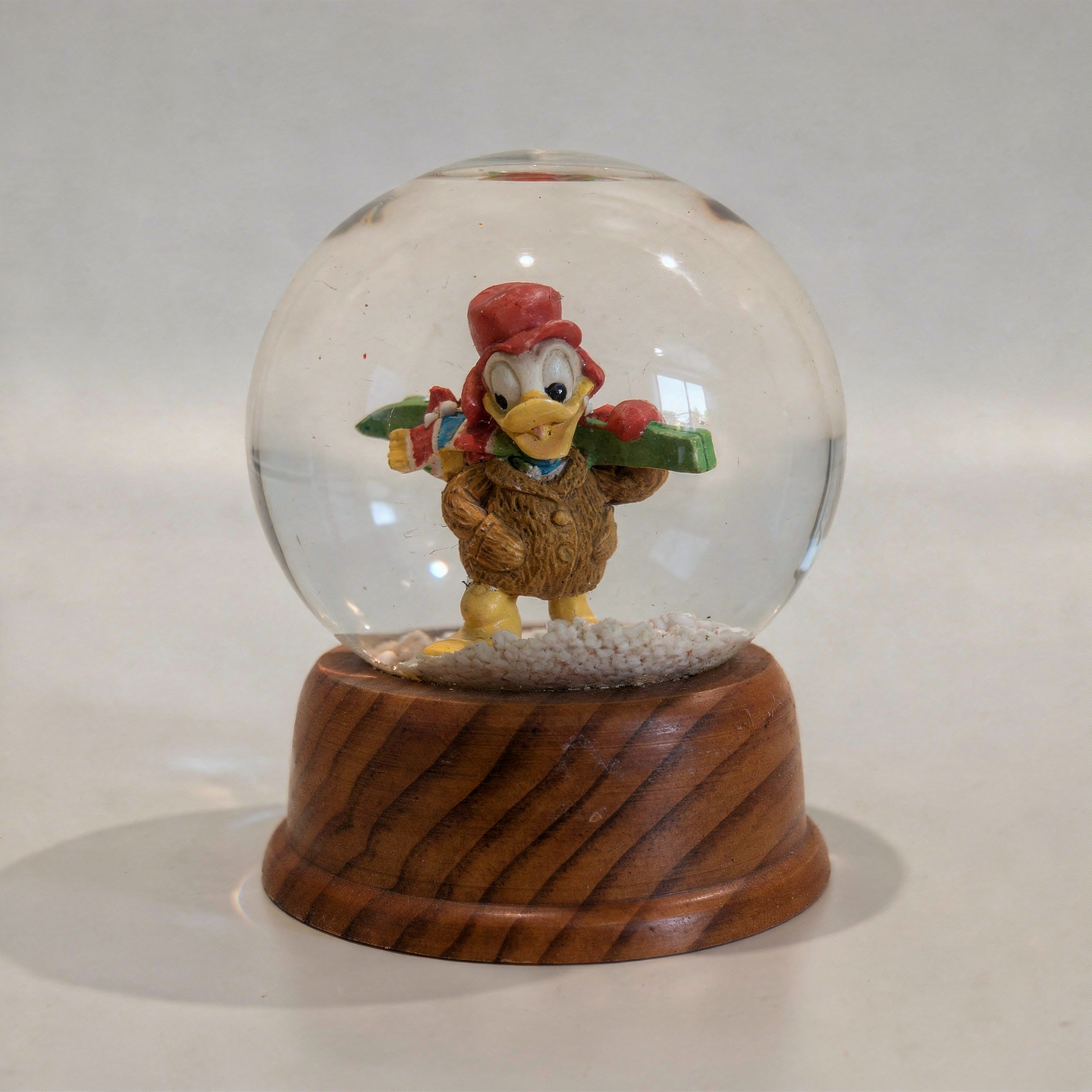 Disney Donald Duck Crystal Snow Globe Collection — The First Limited Edition