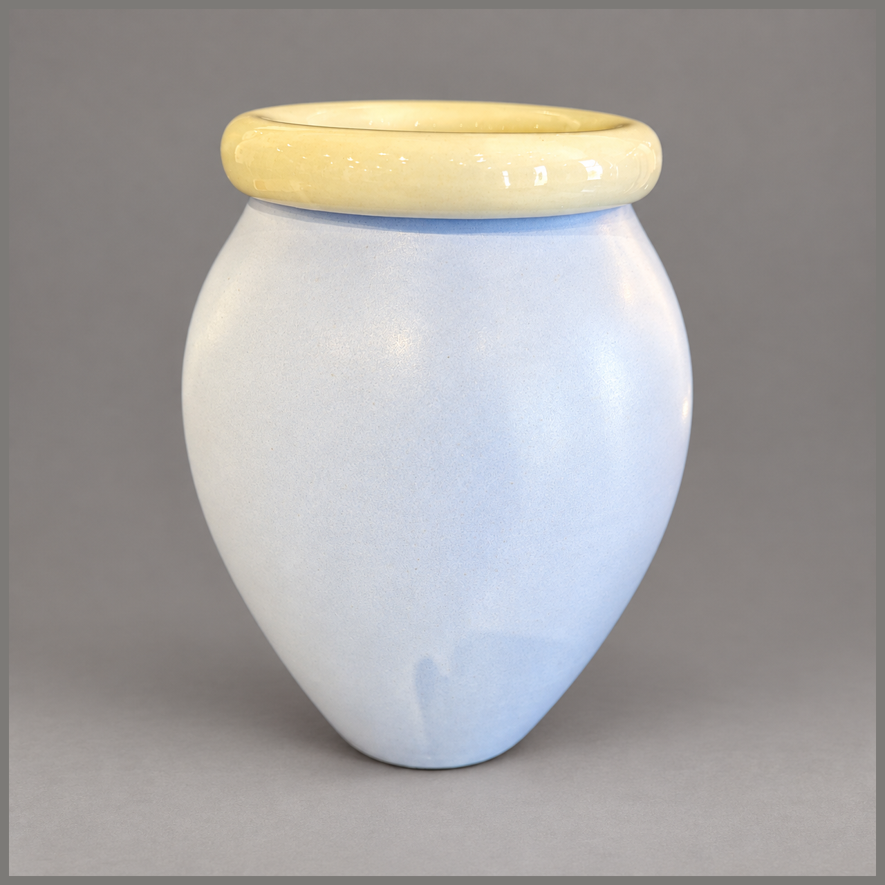 Elpa Alcobaça Porcelain Vase