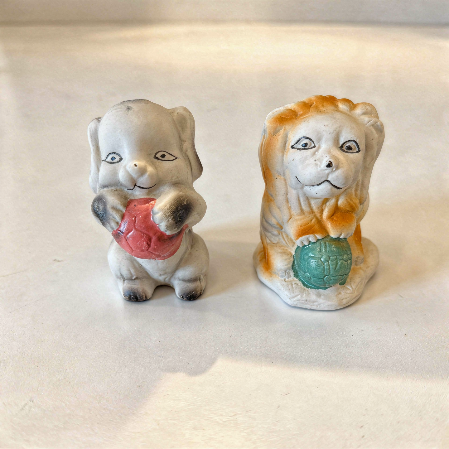 Small Ceramic Dog Figurines Made in China