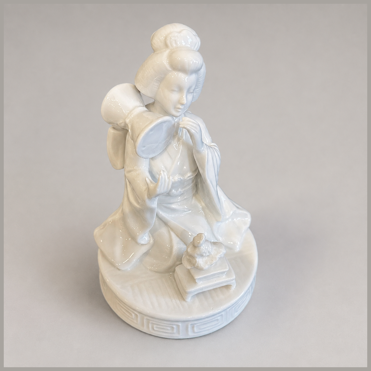 Geisha Music Box